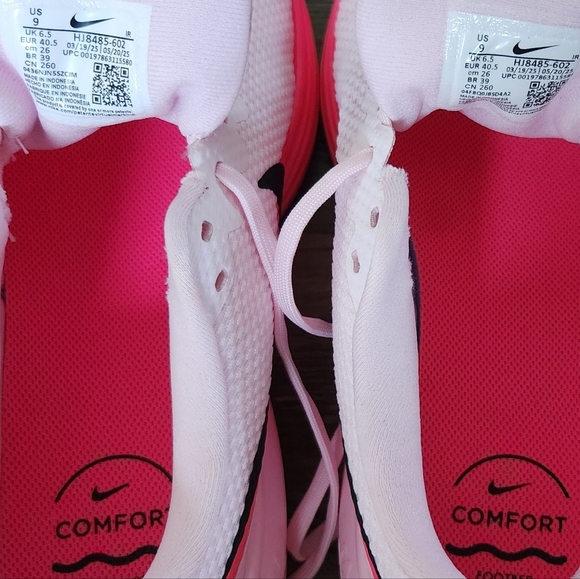 **LIKE NEW** Nike Revolution 8 Sz 9 Pink Foam Hyper Pink Running Walking Shoe - Picture 6 of 11